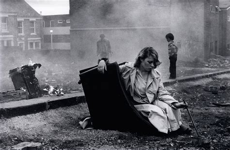 Documentary Photography Captures The Social Struggle of 1980s England