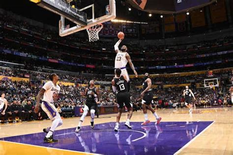 Lakers Highlights: LeBron James Dunks On Paul George In Win Over Clippers