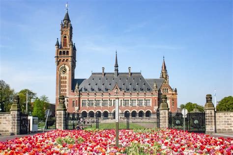 Private Tour of The Hague - Book Online at Civitatis.com