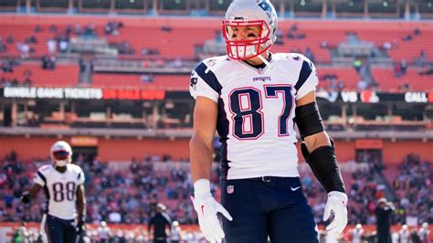 We got the first Gronk spike of the year after his four-yard touchdown ...