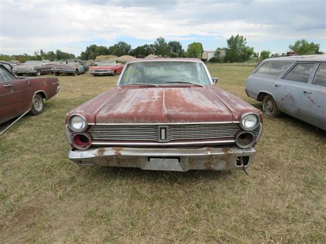 Lot 305R – 1960's Mercury Comet for Project or parts | VanderBrink Auctions