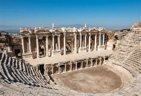 PAMUKKALE (HIERAPOLIS)