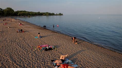 4 Toronto beaches marked unsafe for swimming amid heat wave | CBC News