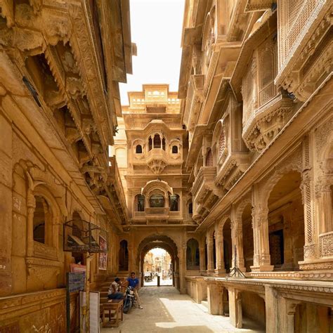 Discover the Magnificent Havelis of Rajasthan