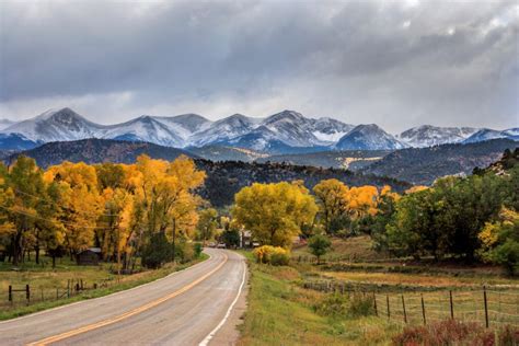 Your Ultimate Guide to Colorado Fall Foliage - Minneopa Orchards