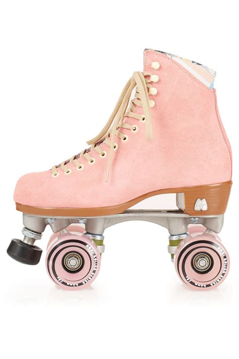 Moxi Pink Roller Skates | Too CUTE | Pinterest | Roller skating ...