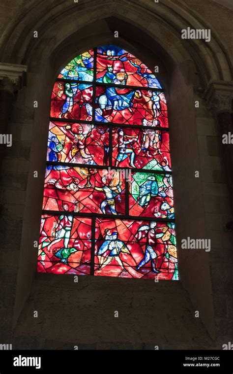 Stained Glass Window, Chichester Cathedral Interior, Chichester, West Sussex, England Stock ...