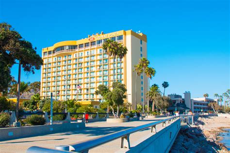 Crowne Plaza Ventura Beach | Hotels in Ventura Beach, CA