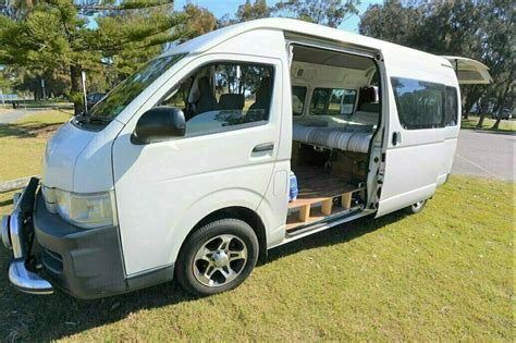 Hire Seater Wollongong 7 Car