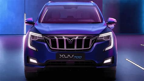 2022 Mahindra XUV700 makes debut with new corporate branding | Drive