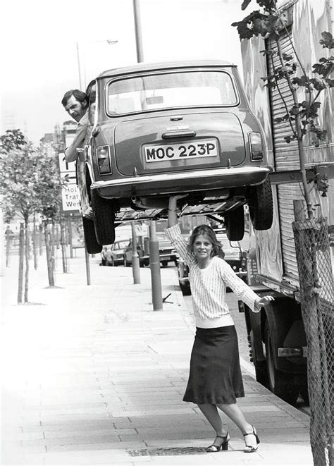 LINDSAY WAGNER in THE BIONIC WOMAN -1976-. Photograph by Album - Fine Art America