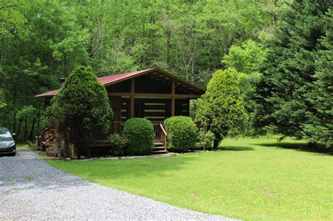 Hideout Cabin – Lazy Horse Retreat