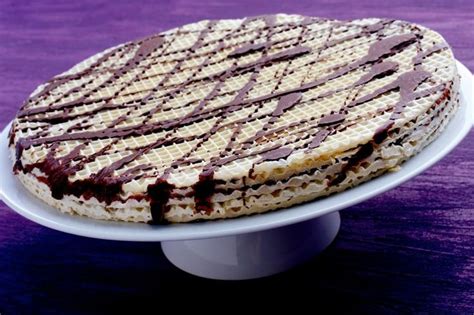 Chocolate-Hazelnut Wafer Cake | Recipe | Homemade nutella, Chocolate hazelnut, Food processor ...