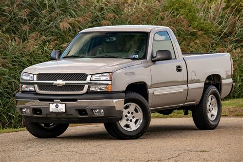 40k-Mile 2005 Chevrolet Silverado 1500 Z71 4×4 for sale on BaT Auctions - closed on November 1 ...