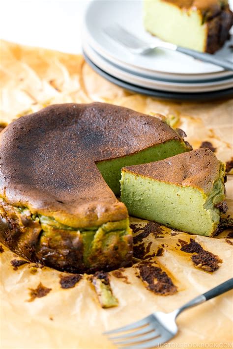 Matcha Basque Cheesecake 抹茶バスクチーズケーキ • Just One Cookbook