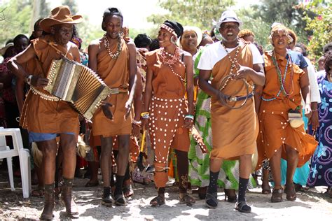 KIKUYU_TRADITIONAL_WEDDING_NGURARIO_GUTINIA KIANDE_GRACE & MOSES (4)