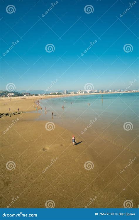 Laredo beach editorial stock photo. Image of europe, landscape - 76677078