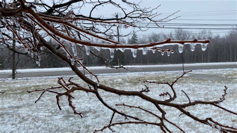 London-Middlesex under freezing rain watning | CTV News