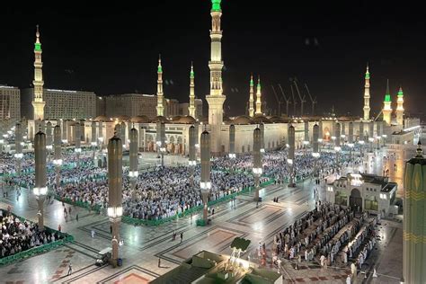 Saudi Arabia bans luggage in Prophet’s Mosque - Arabian Business ...