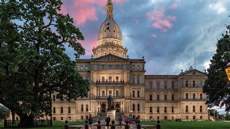 Michigan Legislature OKs term limits, transparency reform for November ...