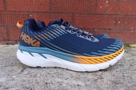 Review: HOKA ONE ONE Clifton 5 - Triathlon Magazine Canada