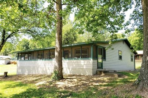 8 Best Pet-Friendly Cabins Near Lake Taneycomo, Missouri - Updated 2024 | Trip101