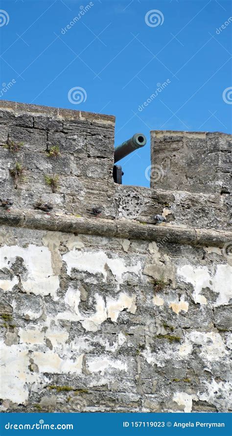 Canon Behind a Parapet Wall on Castillo De San Marcos Stock Image - Image of north, colonial ...