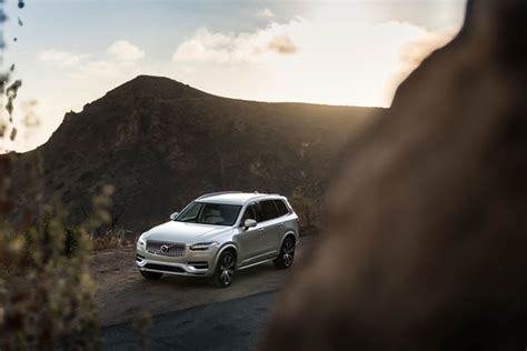 2023 Volvo XC90 Safety Ratings and Advanced Technologies | Blog