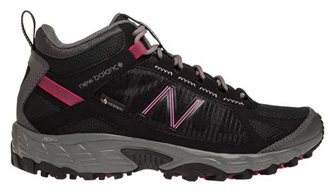 New Balance 790 Women’s Trail Walking Shoes | Skipxs