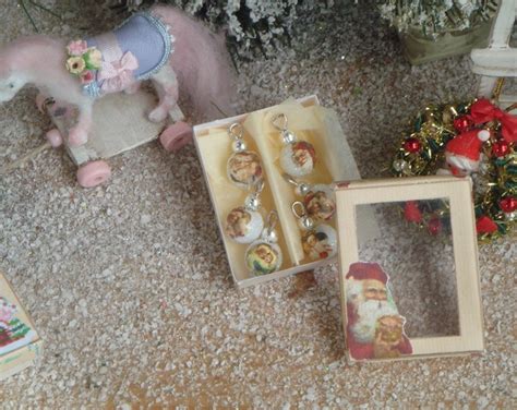 Dollhouse Christmas Santas Glitter Ornaments in Gift Box. 1:12 Miniature Christmas Ornaments for ...