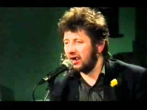 Shane MacGowan - Dirty old town - YouTube