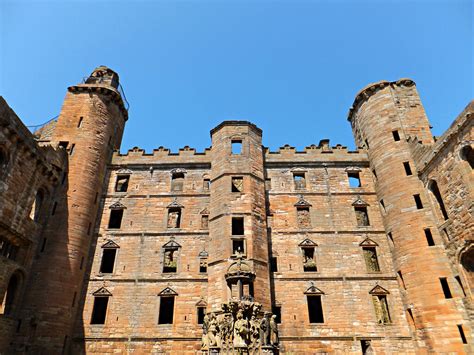 LINLITHGOW PALACE, Scotland | The magnificent ruin of a grea… | Flickr