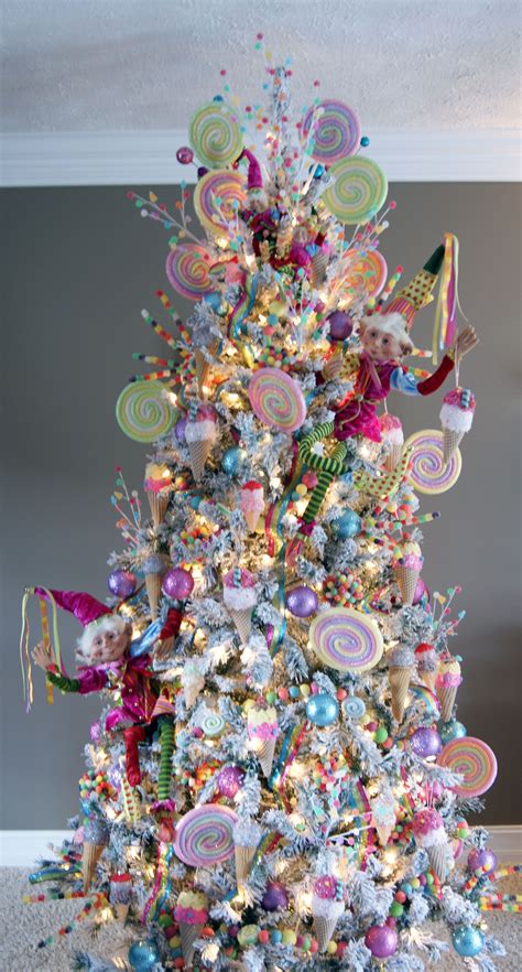 Christmas trees. Christmas tree ideas. | Christmas tree themes, Cool ...