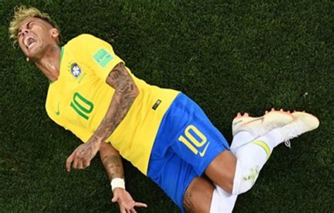 UEFA CL: Injury rules PSG’s Neymar out of Man United clash | Starr Fm