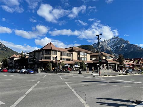 Elk + Avenue Hotel - UPDATED 2022 Prices, Reviews & Photos (Banff, Alberta) - Tripadvisor