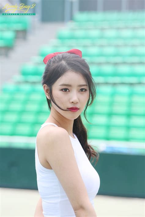 #Mijoo #Lovelyz #미주 #러블리즈 Korean Women, Beautiful Asian Women, Gorgeous Girls, Singer Fashion ...