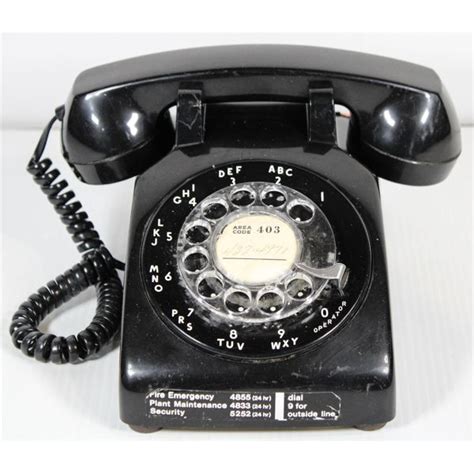 ROTARY DIAL PHONE