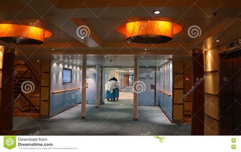 Carnival Breeze Cruise Ship Editorial Stock Image - Image of elegant ...