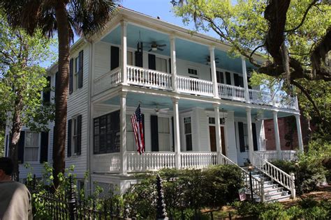 Take a Walk Through the Beaufort Historic District - South Carolina ...