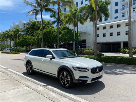 2018 VOLVO V90 CROSS COUNTRY T5 MOMENTUM // Buy Cars on GBChoice