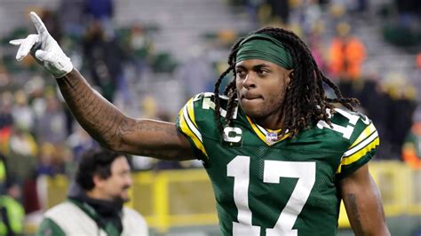 Packers Hand Out Davante Adams’ Old No. 17 Jersey - Sports Illustrated Green Bay Packers News ...