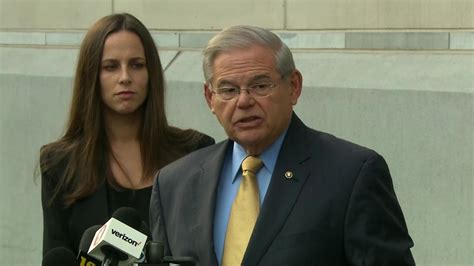 Democrats eager to avoid the subject of Menendez's bribery trial ...