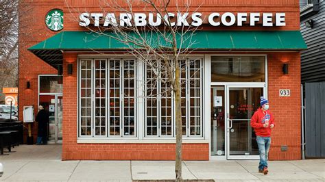 Starbucks set the stage for the employee union vote in Buffalo