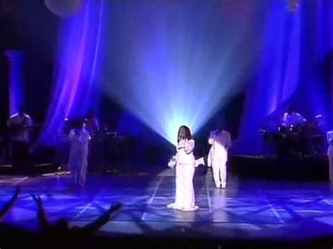 ALABASTER BOX LIVE) CECE WINANS - YouTube