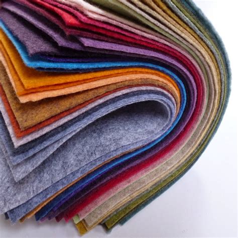 paper-and-string: 30 *new* felt colours