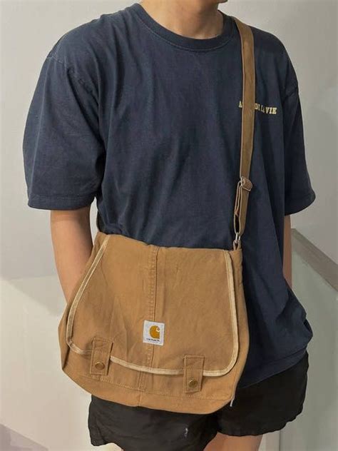 Carhartt Messenger Bag, Men's Fashion, Bags, Sling Bags on Carousell