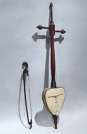 Java ‘Rebab' - Hartenberger World Musical Instrument Collection