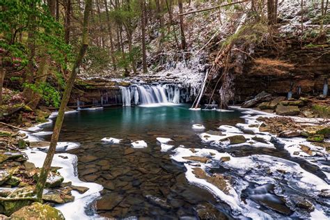 Enjoy waterfalls and wine in Tennessee's Cumberland Mountains - Roadtrippers