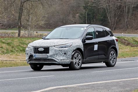 2023 Ford Kuga / Escape Facelift Spied Alongside The Current Model ...