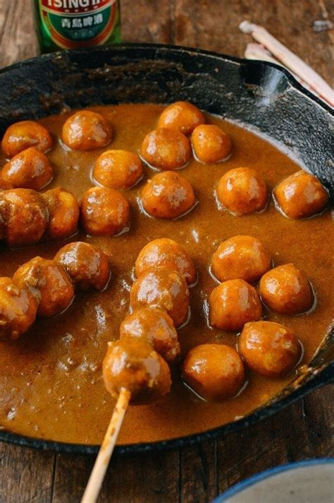 Hong Kong Curry Fish Balls Street Food Recipe - The Woks of Life